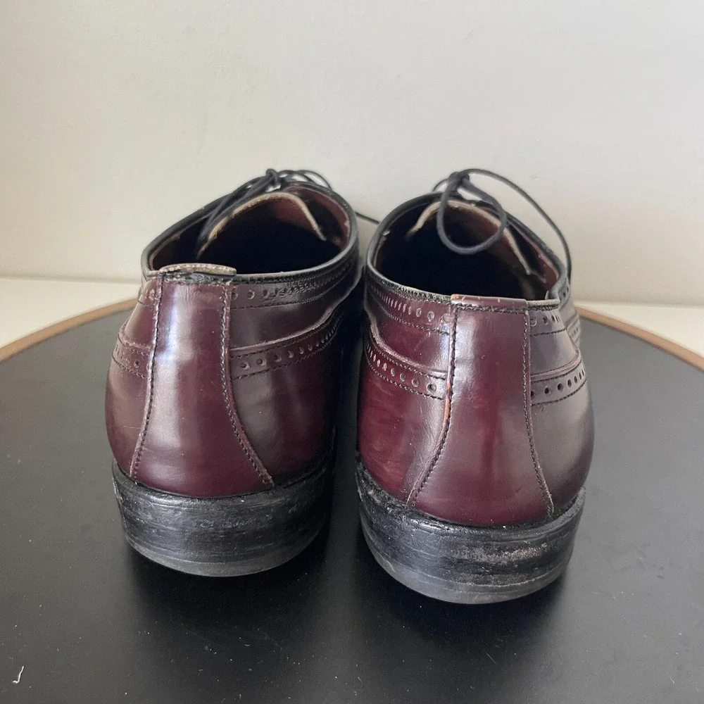 Allen Edmonds McAllister Men 10.5 B Wingtip Oxford Burgundy Shoes Quiet Luxury